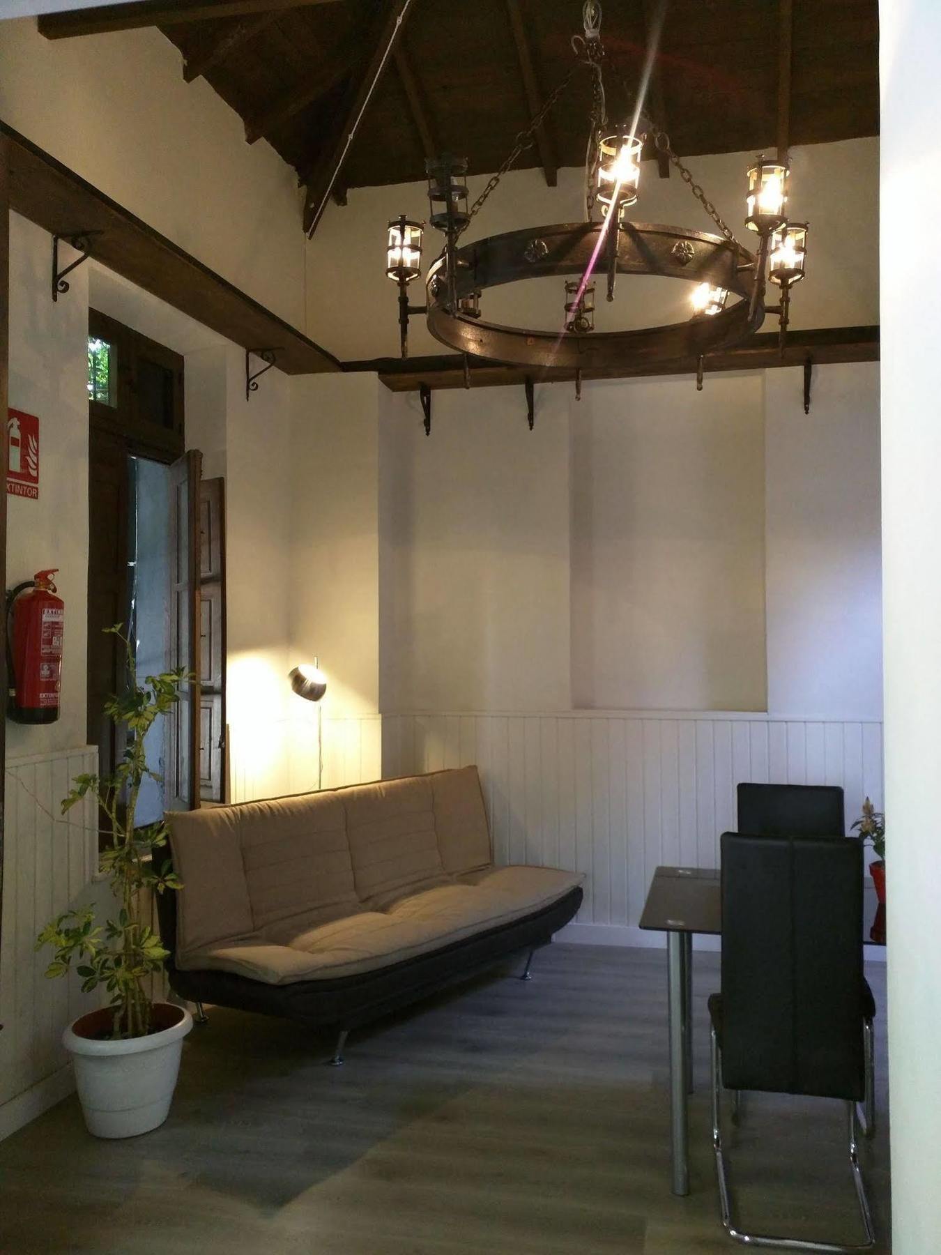 Nwt Paradise Urban Hostel Alicante Exterior foto